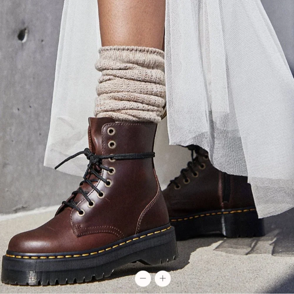 Dr. Martens Brown Ankle Boots Chunky Sole Lace-Up - Picture 3 of 12